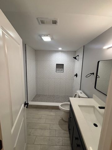 7932 S Peoria Street Basement, Chicago, IL 60620