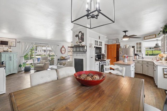 3401 S 88th STREET, Milwaukee, WI 53227