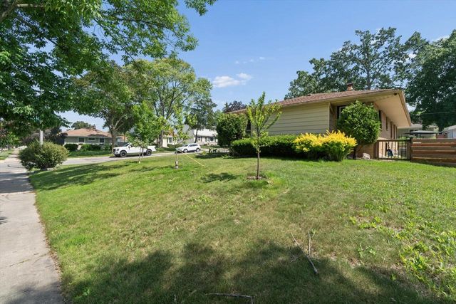 3401 S 88th STREET, Milwaukee, WI 53227