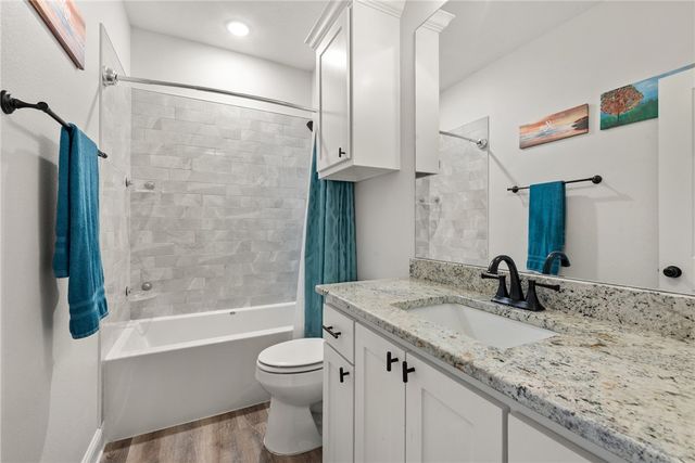 401 Brazos Bend, Snook, TX 77878