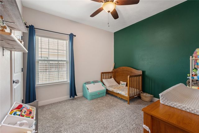 401 Brazos Bend, Snook, TX 77878