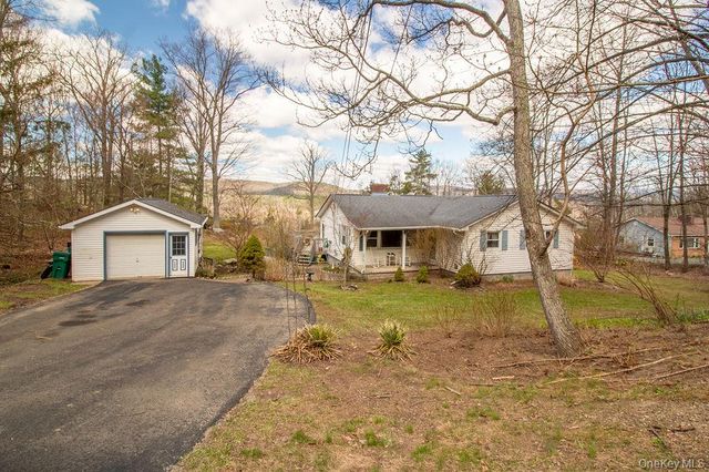 4 Old Plank Road, Ellenville, NY 12428