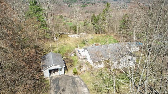 4 Old Plank Road, Ellenville, NY 12428