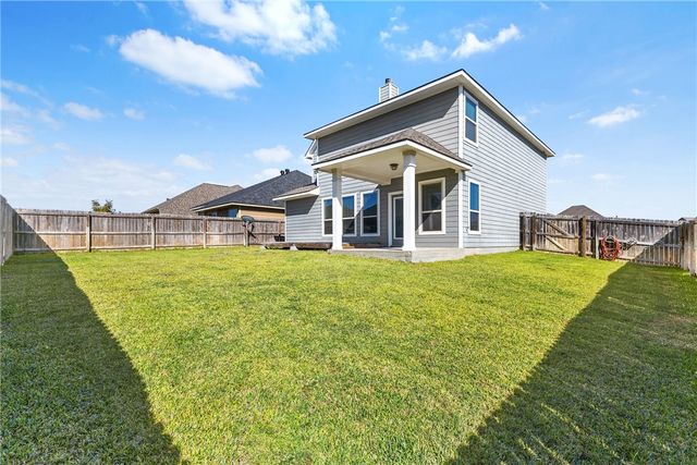 2032 Stubbs Drive, Bryan, TX 77807