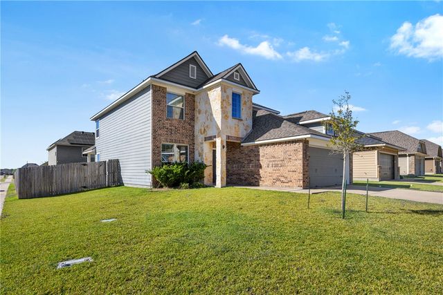 2032 Stubbs Drive, Bryan, TX 77807