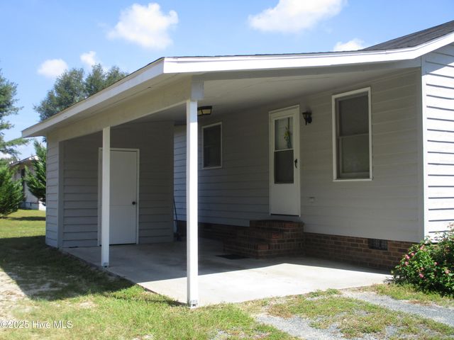 9260 Mcleod Road, Laurinburg, NC 28352