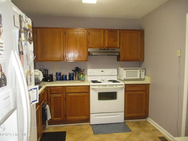 9260 Mcleod Road, Laurinburg, NC 28352