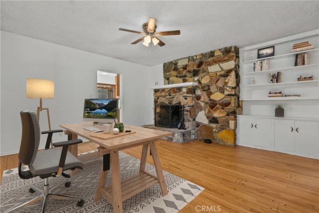 15933 Tupper Street, North Hills, CA 91343