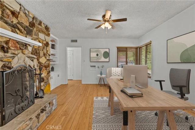 15933 Tupper Street, North Hills, CA 91343