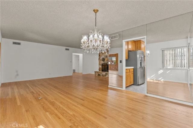 15933 Tupper Street, North Hills, CA 91343