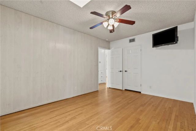 15933 Tupper Street, North Hills, CA 91343