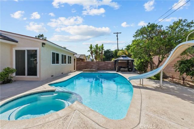 15933 Tupper Street, North Hills, CA 91343
