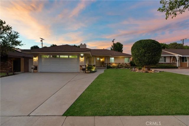 15933 Tupper Street, North Hills, CA 91343