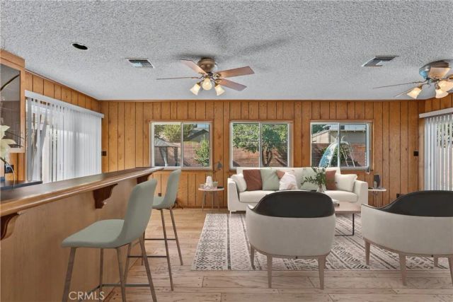 15933 Tupper Street, North Hills, CA 91343