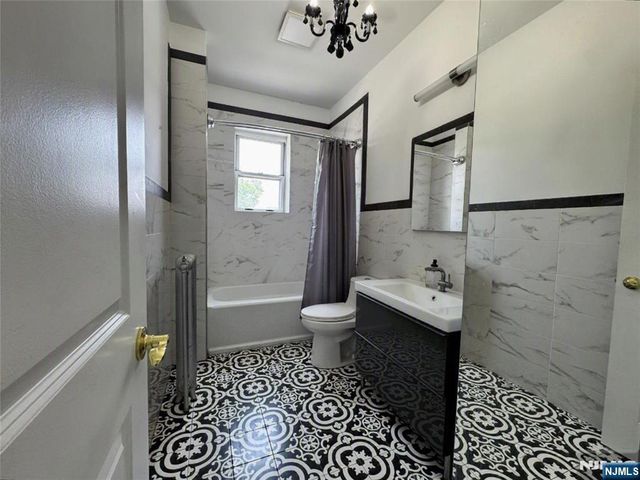 16 Forest Street 404, Montclair, NJ 07042