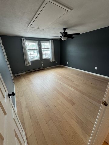 3 Ba Dr G, North Attleboro, MA 02760