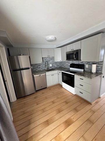 3 Ba Dr G, North Attleboro, MA 02760