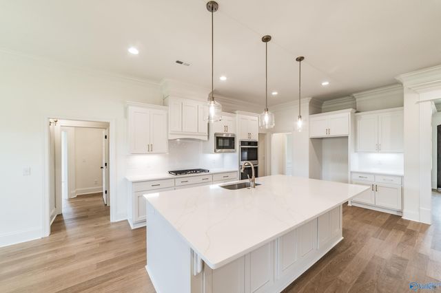 6027 Peach Pond Way SE, Owens Cross Roads, AL 35763
