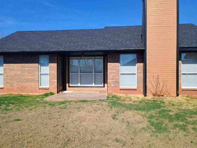 4908 SE Randolph Rd, Lawton, OK 73501