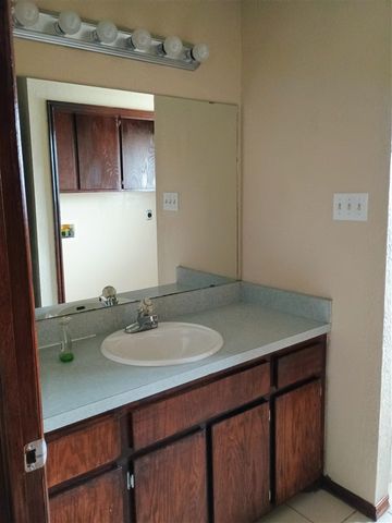 4908 SE Randolph Rd, Lawton, OK 73501