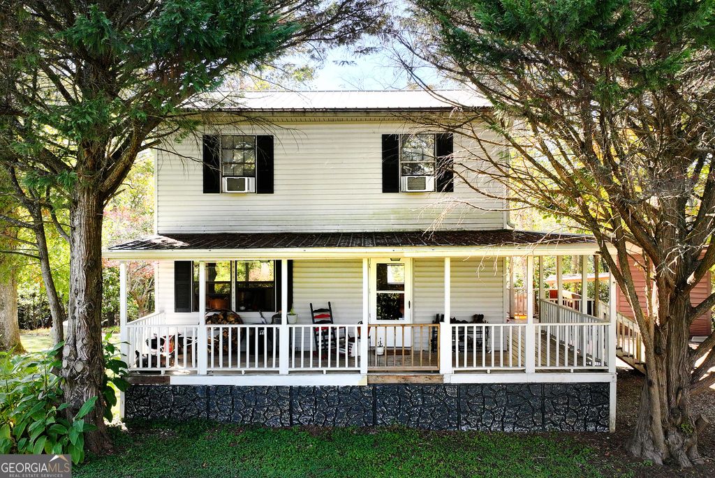 373 Jennys Cove Road, Cleveland, GA 30528