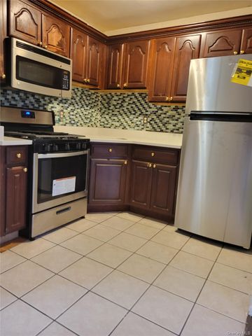 514 B 32 Street, Far Rockaway, NY 11691