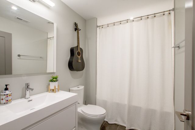 2106 9th Ave N Apt 4, Nashville, TN 37208