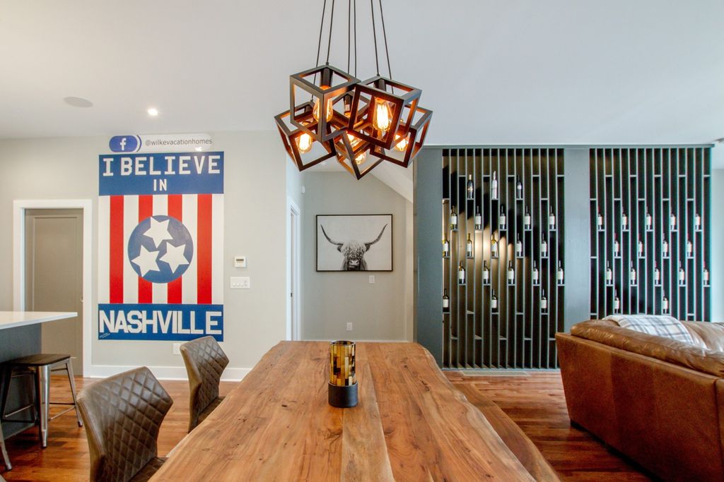 2106 9th Ave N Apt 4, Nashville, TN 37208