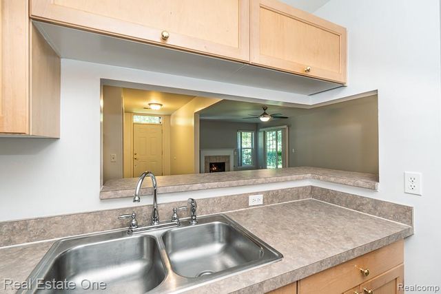 3491 Tremonte Circle, Rochester, MI 48306