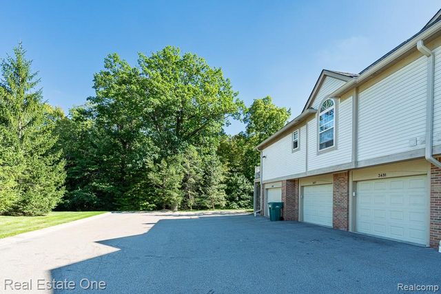 3491 Tremonte Circle, Rochester, MI 48306