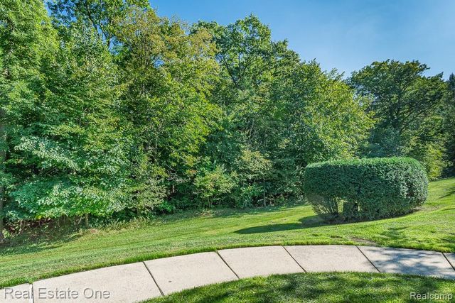 3491 Tremonte Circle, Rochester, MI 48306