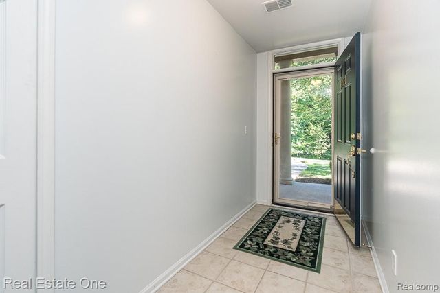 3491 Tremonte Circle, Rochester, MI 48306