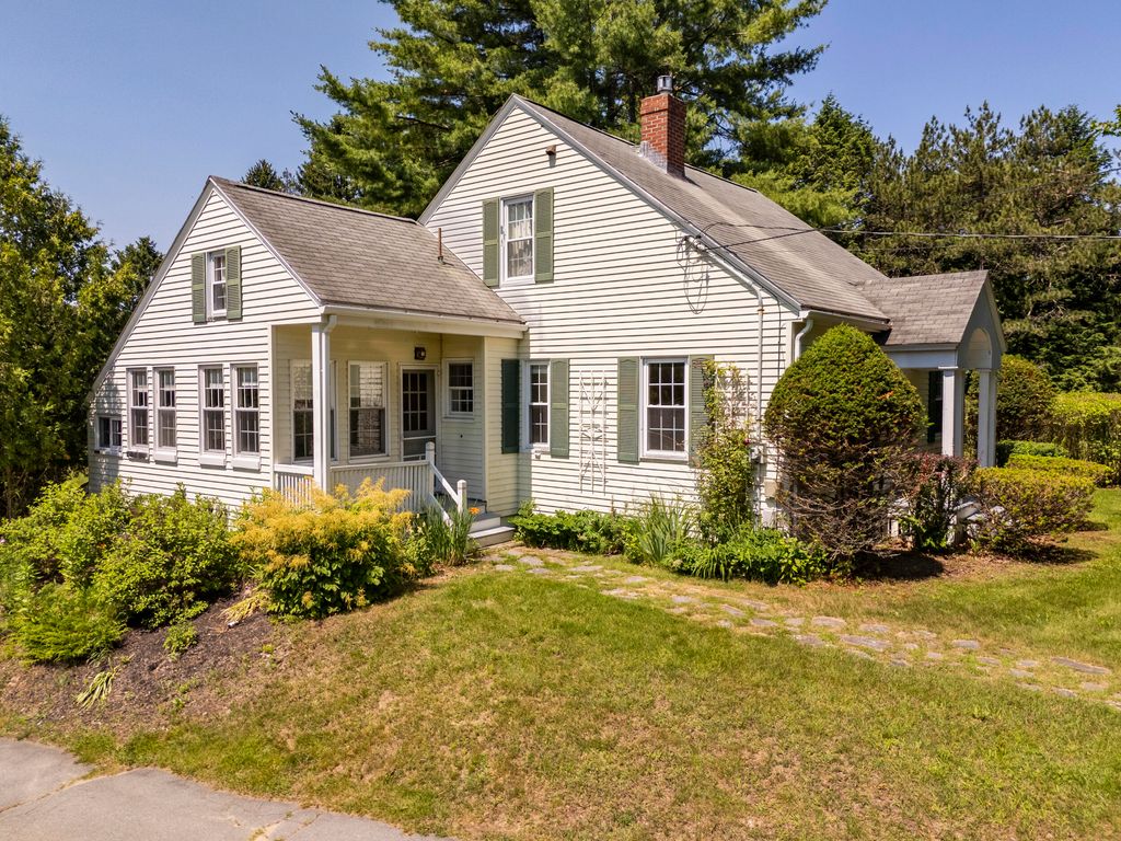 208 Falmouth Road, Falmouth, ME 04105 — photo 3