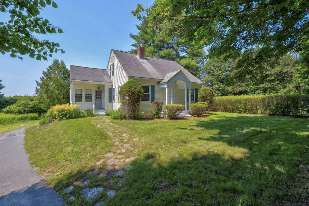 208 Falmouth Road, Falmouth, ME 04105 — photo 5