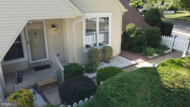 1634 MCNELIS DR, Southampton, PA 18966