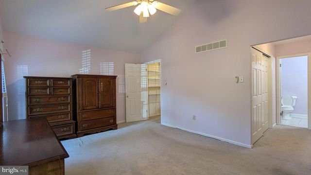 1634 MCNELIS DR, Southampton, PA 18966