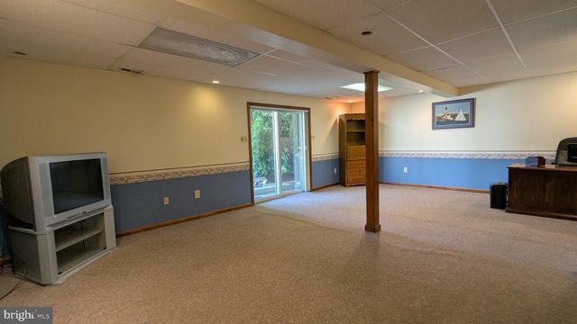 1634 MCNELIS DR, Southampton, PA 18966