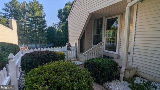 1634 MCNELIS DR, Southampton, PA 18966