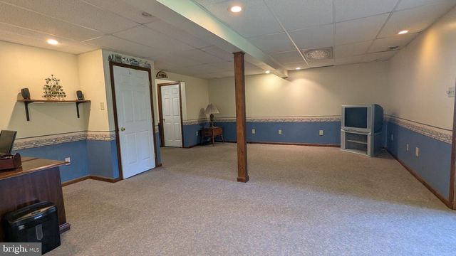 1634 MCNELIS DR, Southampton, PA 18966