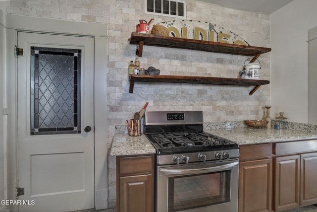 2901 Grant Avenue, El Paso, TX 79930