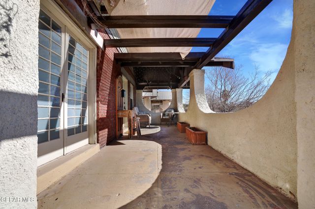 2901 Grant Avenue, El Paso, TX 79930