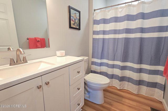 137 Bowline Road, Manahawkin, NJ 08050