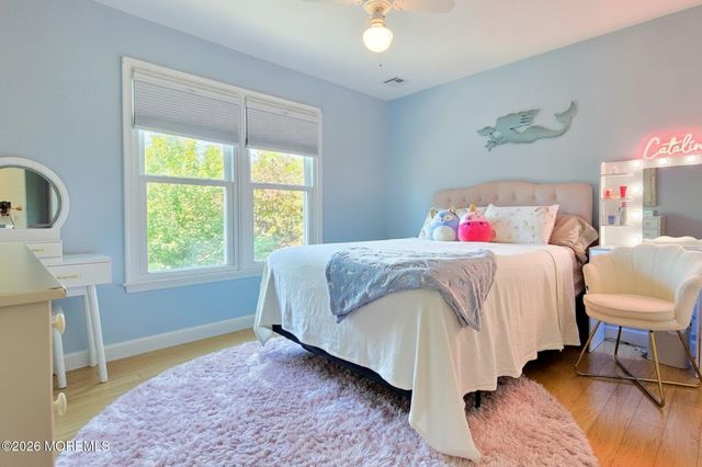 137 Bowline Road, Manahawkin, NJ 08050