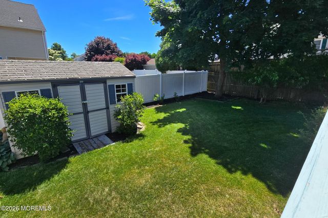 137 Bowline Road, Manahawkin, NJ 08050