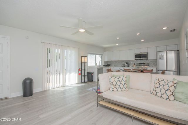 5524 Sunset Avenue, Panama City, FL 32408