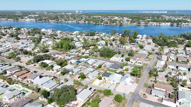 5524 Sunset Avenue, Panama City, FL 32408