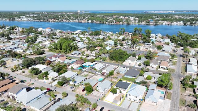 5524 Sunset Avenue, Panama City, FL 32408