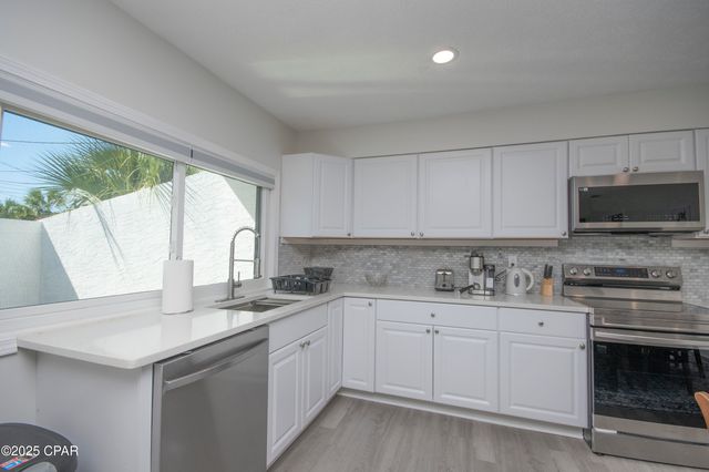 5524 Sunset Avenue, Panama City, FL 32408