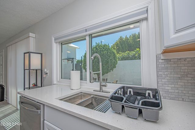 5524 Sunset Avenue, Panama City, FL 32408