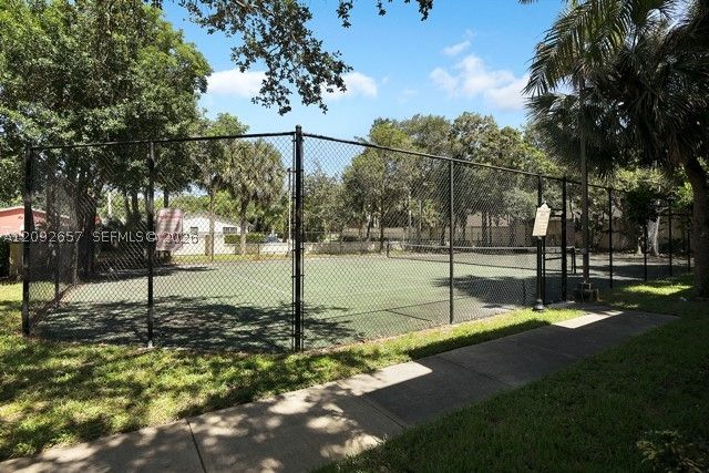 2445 SW 18th Ter 909, Fort Lauderdale, FL 33315